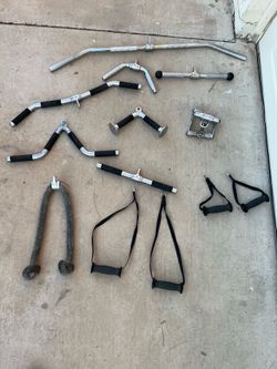 Lat pulldown cable attachments