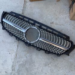 Front Kidney Grill Grille for Mer-cedes 2016– 2020 W213 E200 E300 E400