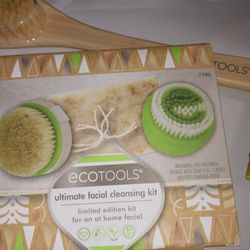 Brand New Ecotools Limited Edition 2 Item Lot