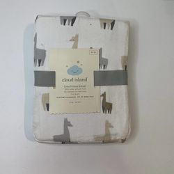 Cloud Island baby crib fitted sheet llamas. (C)
