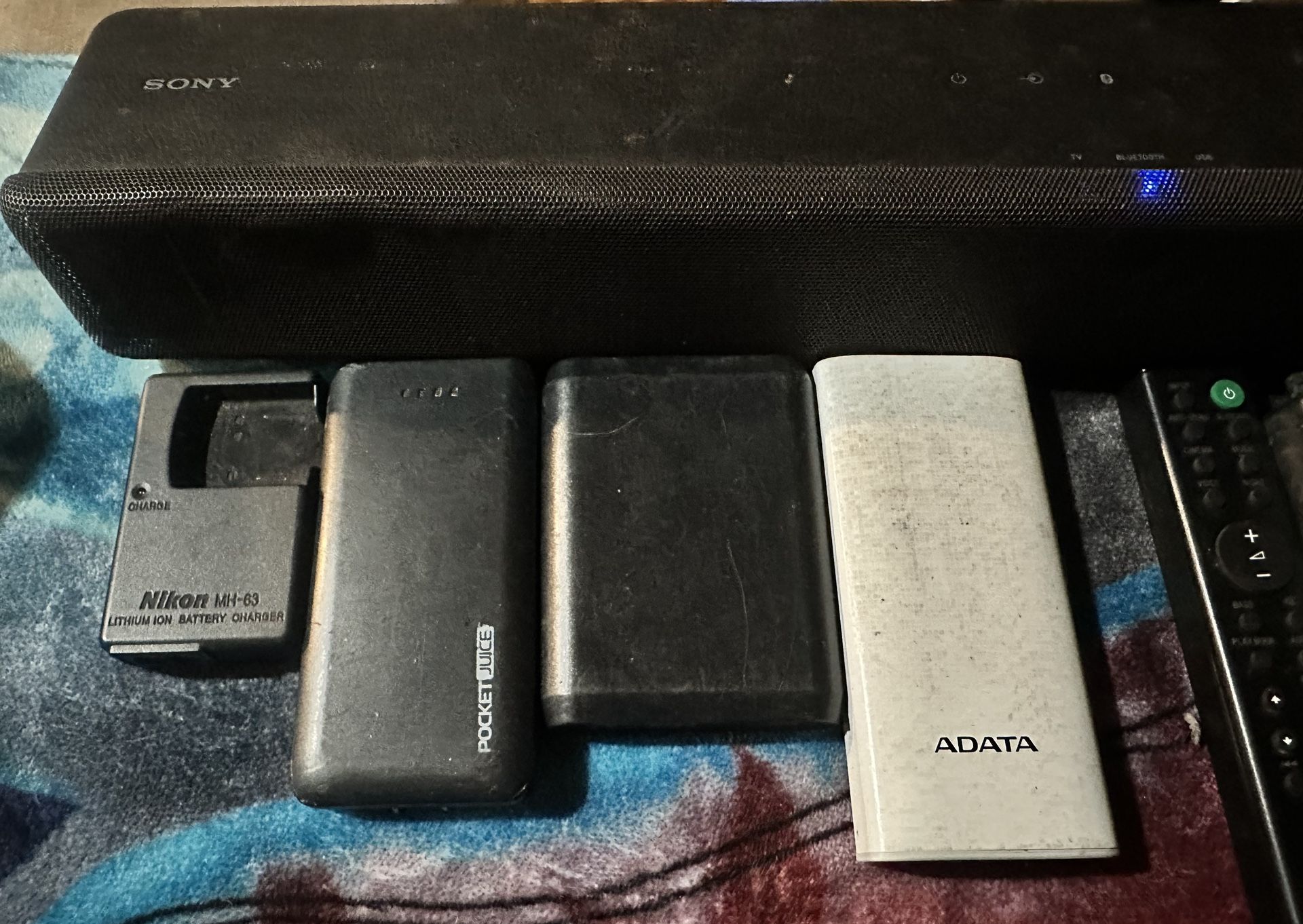 Radio Sony  Blue Tooth Speakers/charger/baterries/ Bluetooth Sharper Image Printer 