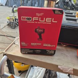 
Milwaukee
M18 FUEL 18V Lithium-Ion Brushless Cordless High Torque 1/2 in. Impact Wrench w/ Pin Detent (Tool-Only) STORE PRICE $299