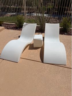 Pool loungers