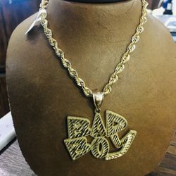 10 KT Twisted Men’s Gold Chain  With 10KT Gold Charm