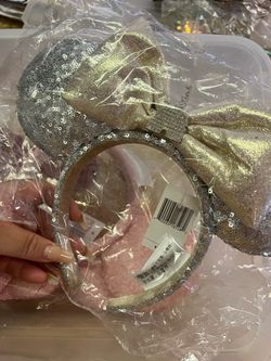 Mininie mouse ears