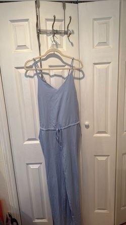Women’s Forever 21baby blue romper size L