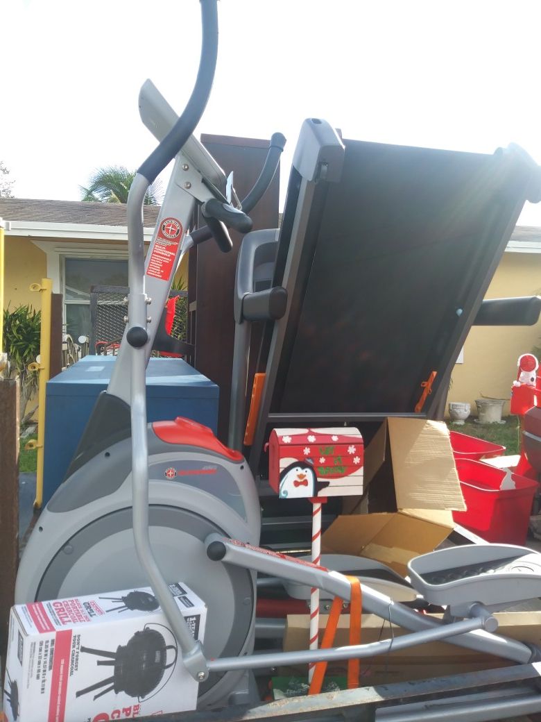Schwinn 420 Elliptical 200 for Sale in Lake Worth, FL OfferUp
