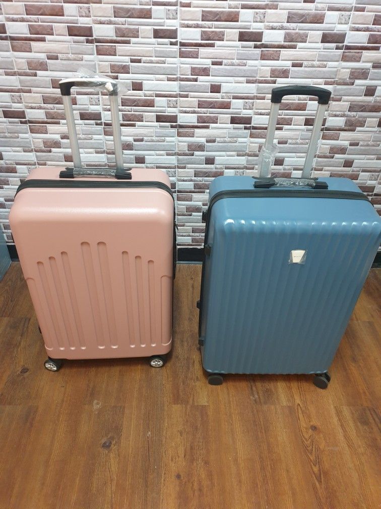 Suitcase 28 inch With TSA Lock