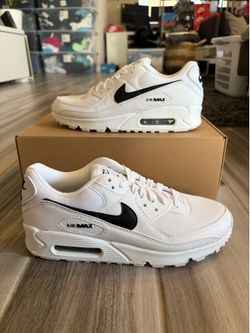 Women's Nike Air Max 90 Sneaker Shoes - White Black Low Top Leather - Size 8.5