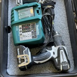 Makita Drills Excellent Condition Battery And Charger 