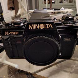 Minolta X-700 Vintage Camera W/ Multpile Excessories