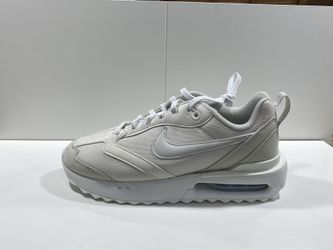 Nike Air Max Dawn BNIB