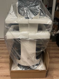 Pudu BellaBot Commercial Delivery Robot (Model BL101) - / Like New