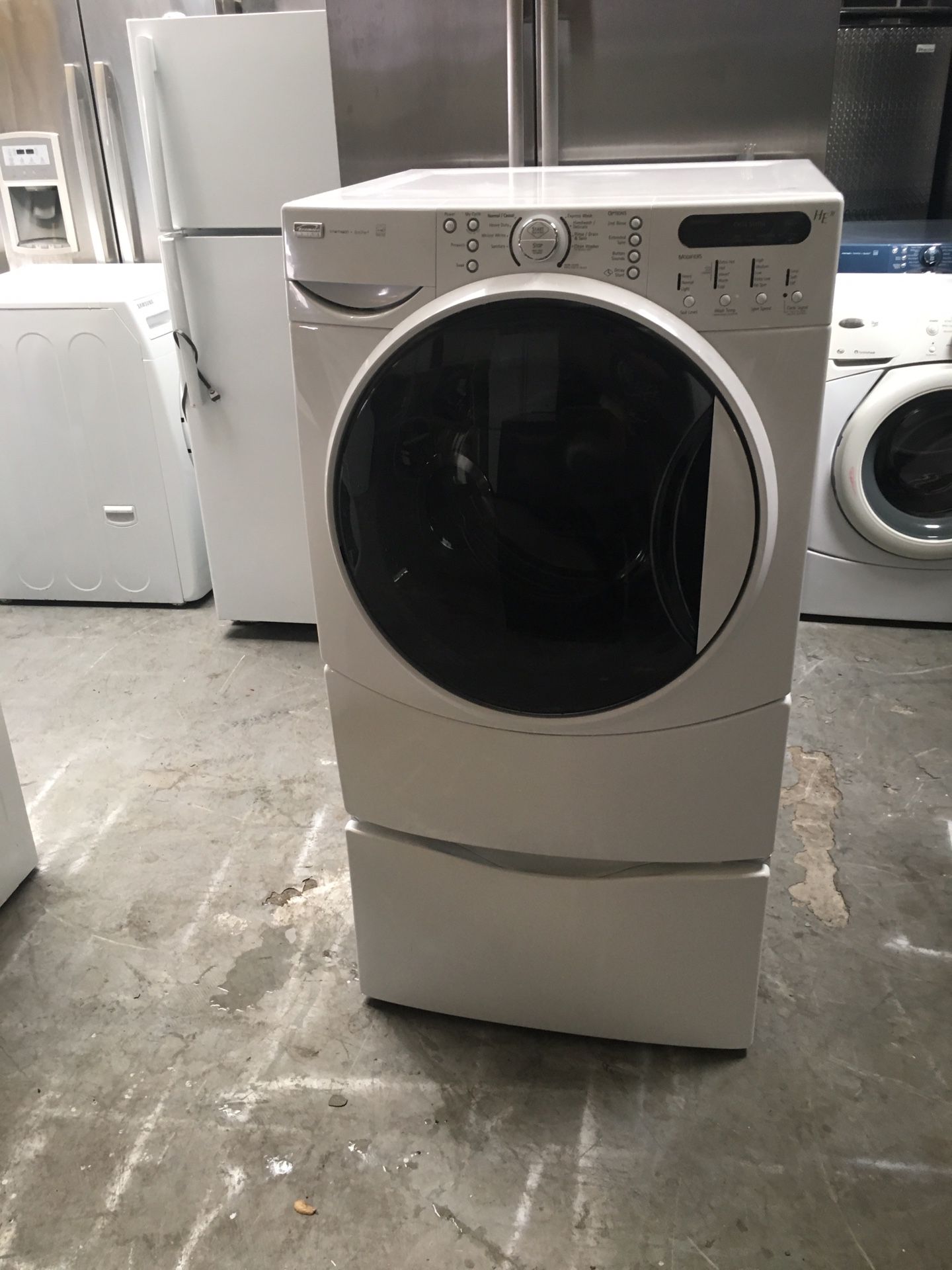Washer brand kenmore everything is good working condition 90 days warranty delivery and installation