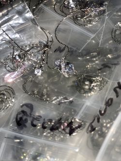 New lot of 80 18k gold plated 16” beautiful pendant