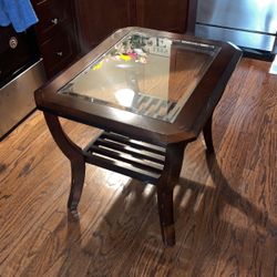 Cherry Wood End Table