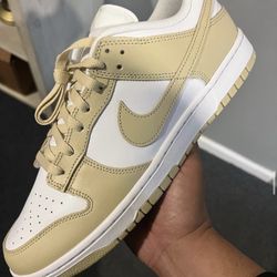 Nike Dunk low Team Gold Mens Size 9.0 Brand New