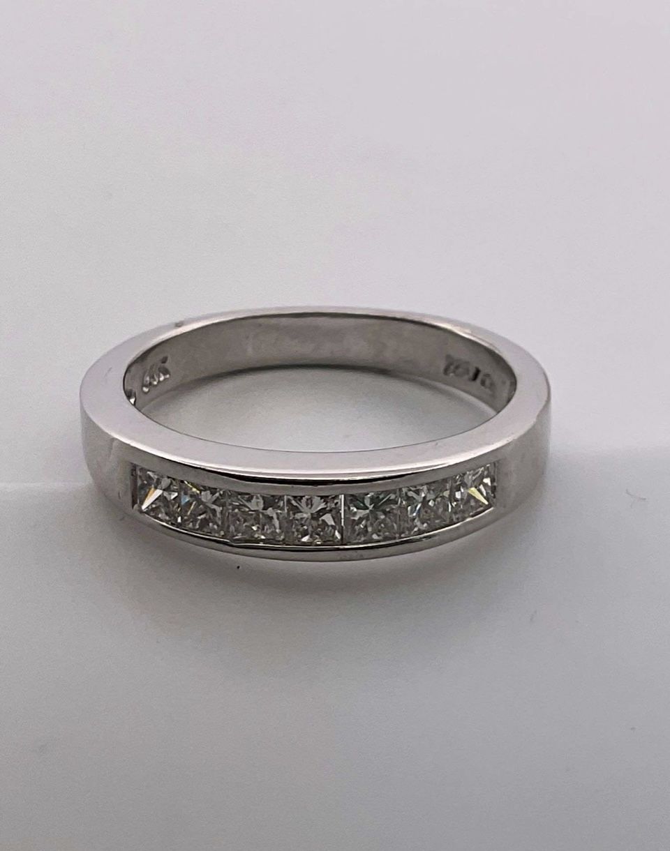 elegant band diamond 1.00 carat 10k