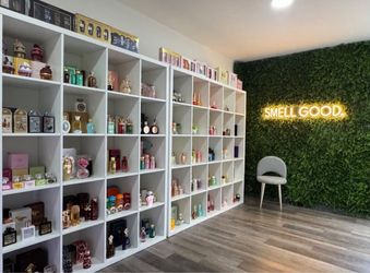 Shelves like new!!!