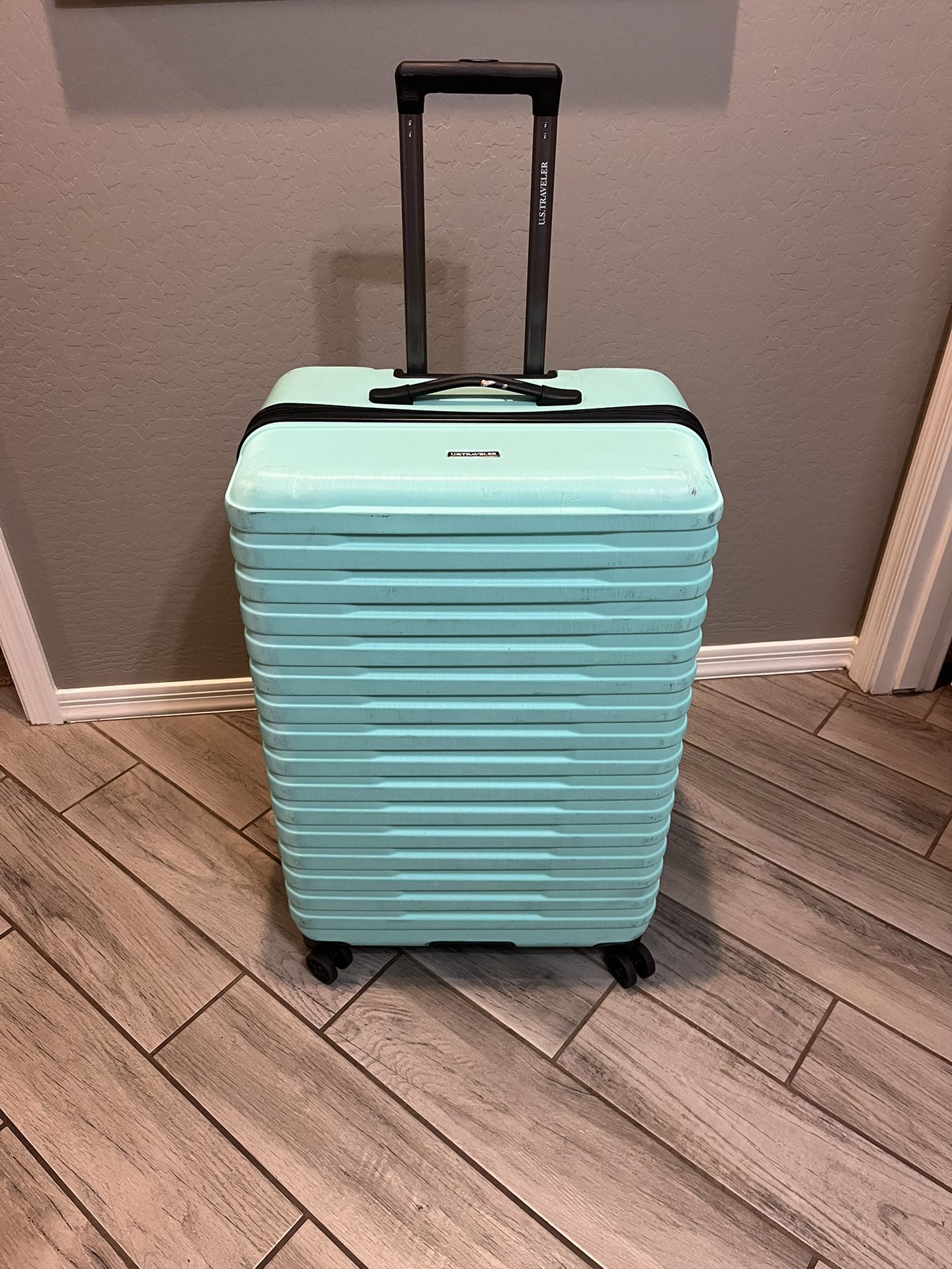 Travel, Suitcase, Large With 4 Wheels $15