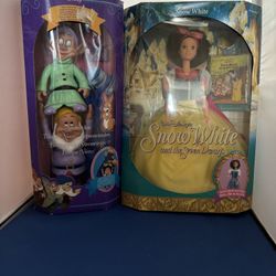 Disney Snow, White And The Seven Dwarfs Barbies