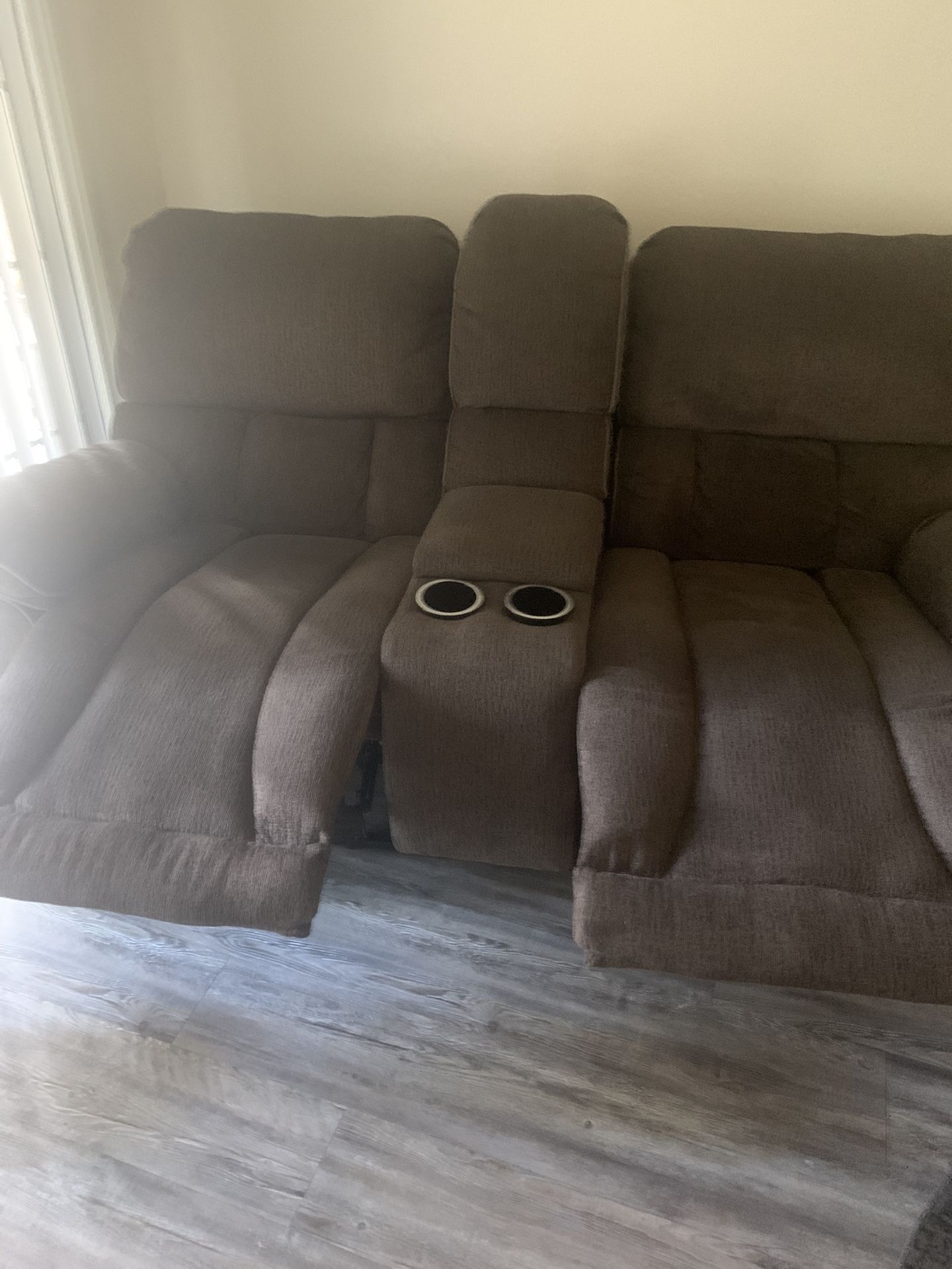Double recliner loveseat