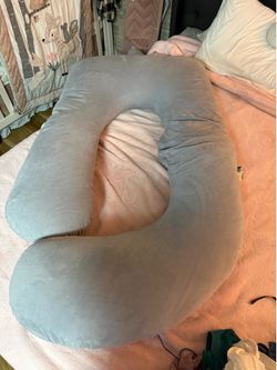 Pregnancy pillow