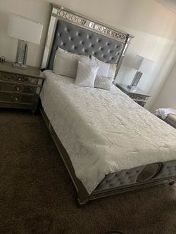 Queen bed