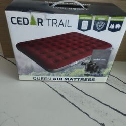 Air Mattress Queen Cedar Trail Comes With Air Pump & Travel Bag. Cash Porch Pickup Redmond 