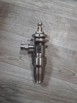 Airless paint sprayer PC pump