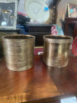Gold flower pot planter 7" $10 each