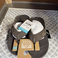 REEF Flip Flop Sandals