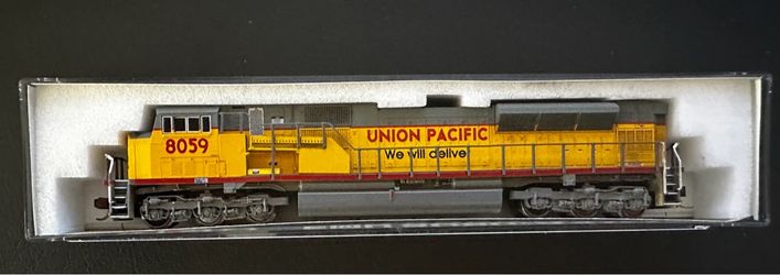 N Scale Union Pacific Train Engine #3736 KATO