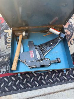 Flooring gun