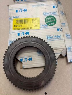 Reverse clutch hub