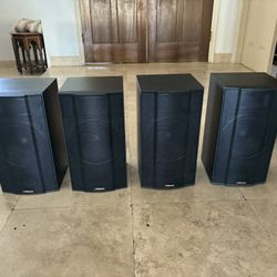 4 Klipsch KSB 3.1 In excellent Condition
