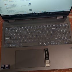 Lenovo Yoga 7i Core ultra 5 16gb Ddr5