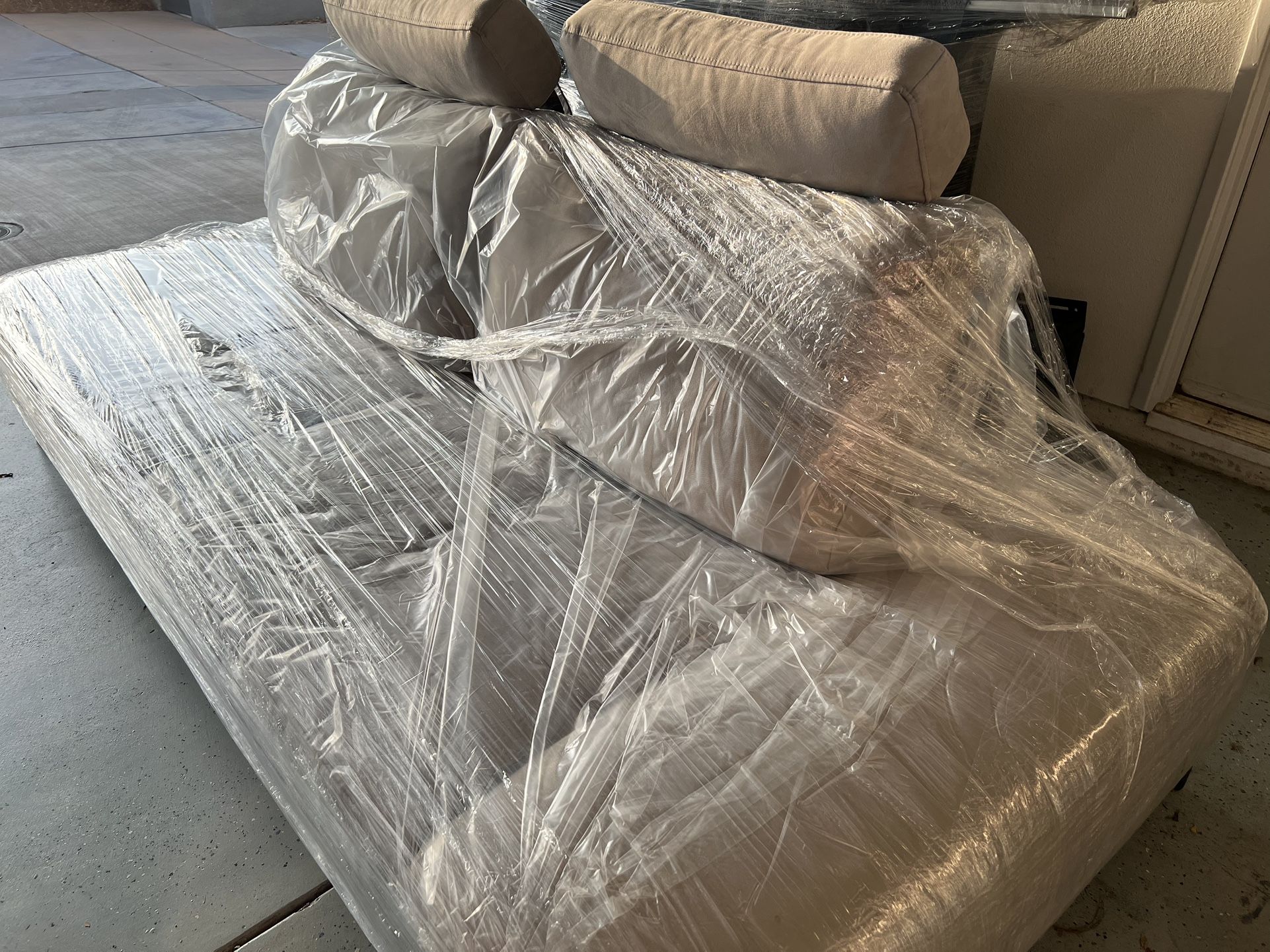 Sofa / Day-bed / Couch