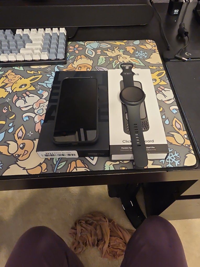 Google Pixel 9 pro BUNDLE (includes WATCH 3)