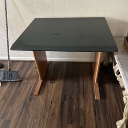 Desk and file cabinet 