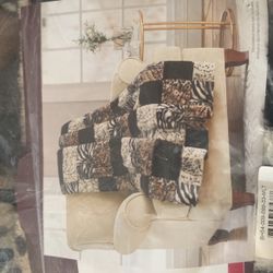 New Throws - 2 Styles / Plush Brown And Animal Patchwork
