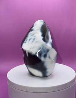 UV Reactive Orca Agate Flame Crystal