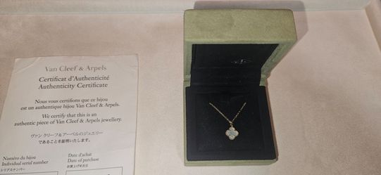 Van Cleef & Arpels Sweet Alhambra Necklace