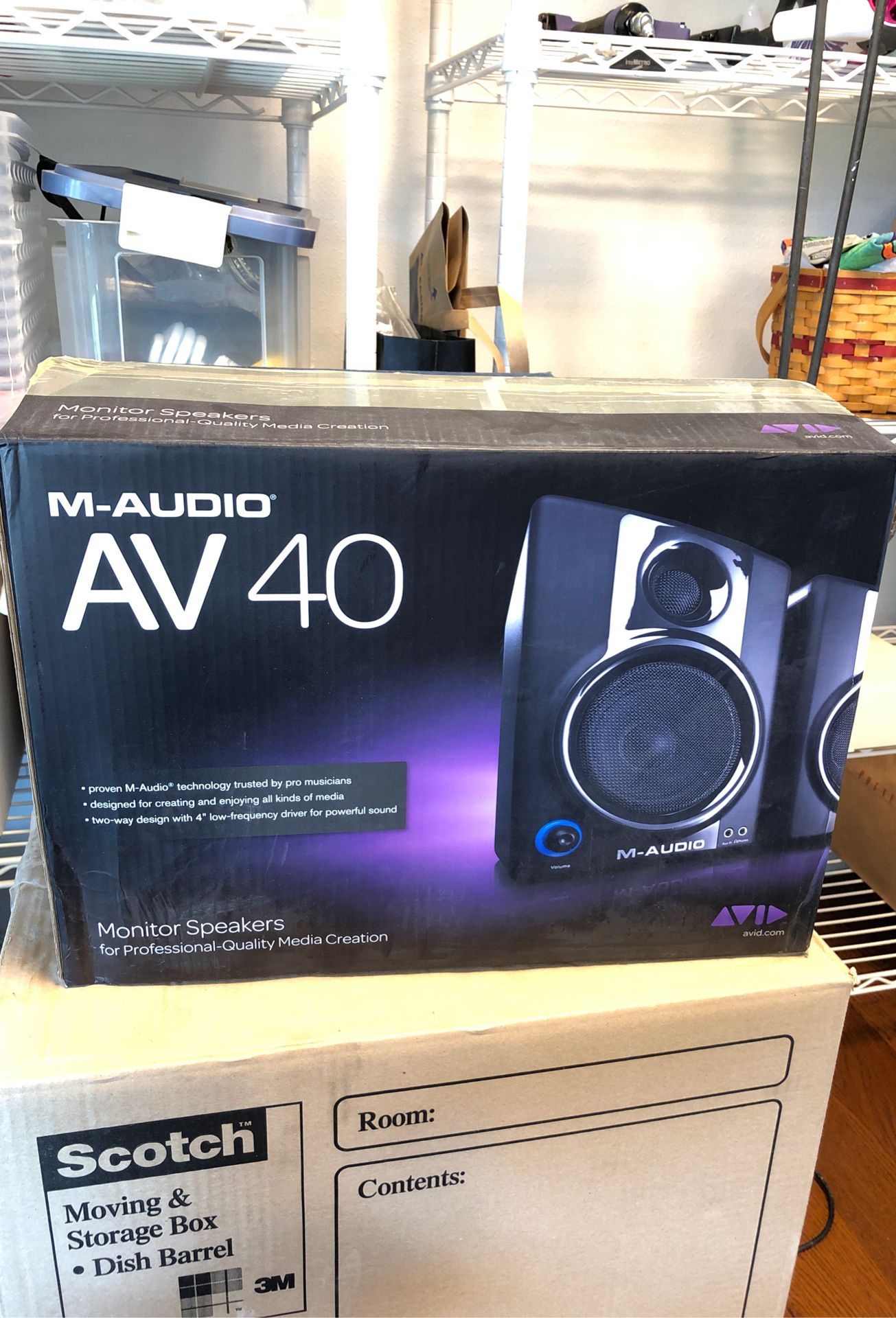 M-Audio AV 40 Powered Monitor Speakers.