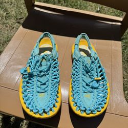 Knee UNSEEK Anatomical Footbed Sandals Blue Bungee Cord Lace Up Hiking Size 8