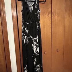 Women’s Size Small Black And White Maxi Dress By Notations