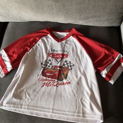 Disney lightening McQueen shirt size xs/s