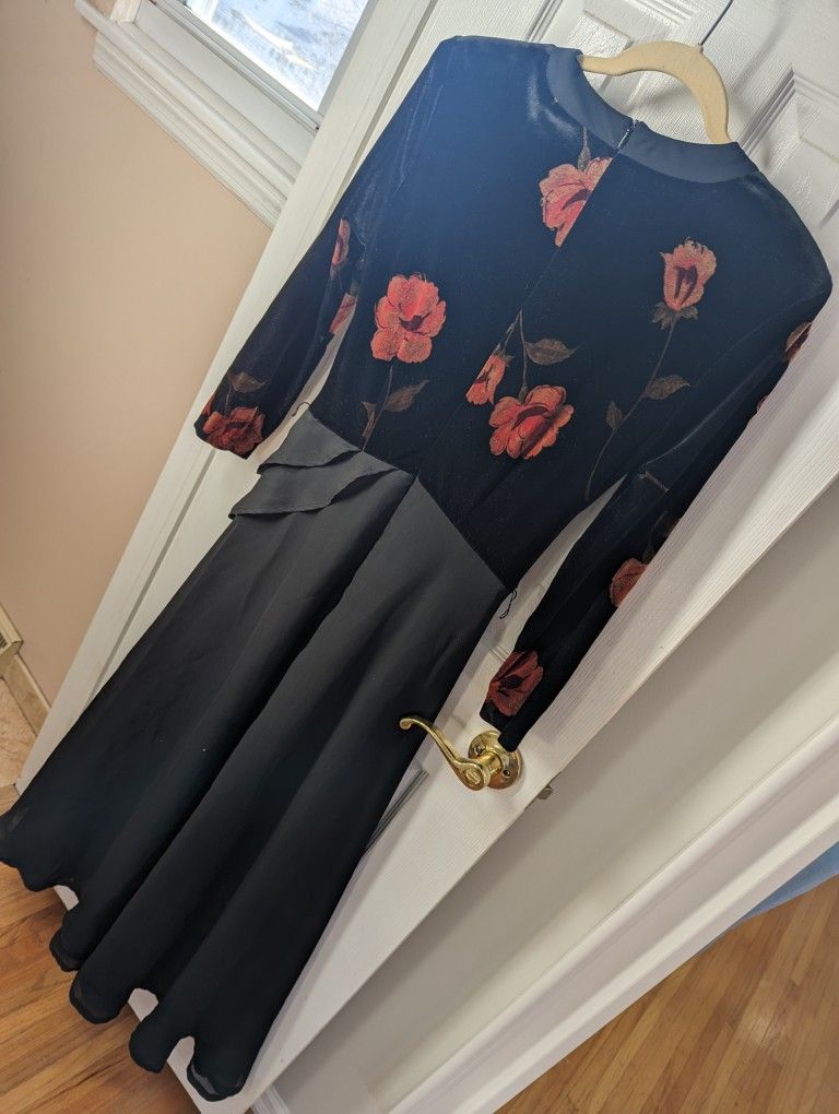 Beautiful Women's Long Maxi Velvet Robe Dress Floral House Robe Winter Size PS