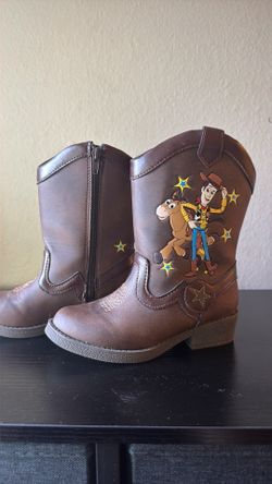 Woody cowboy boots