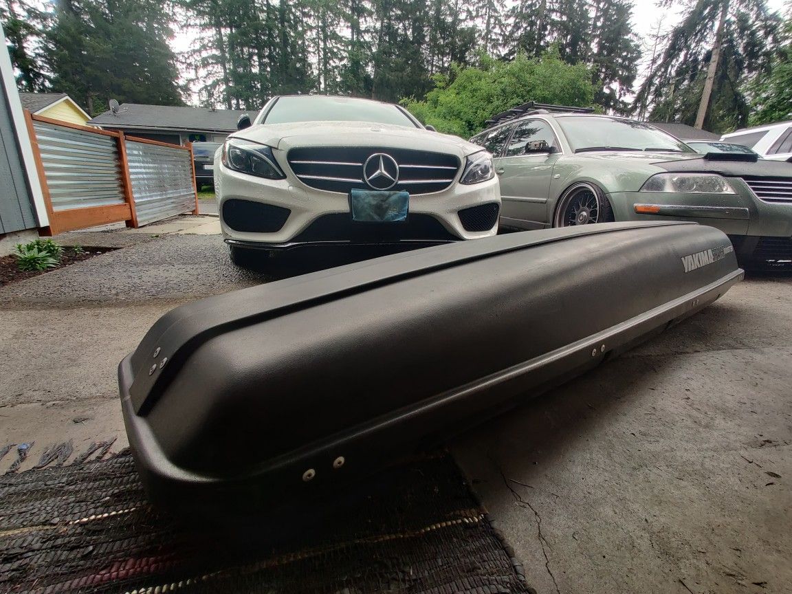 Yakima Space Booster roof box for Sale in Kent, WA OfferUp